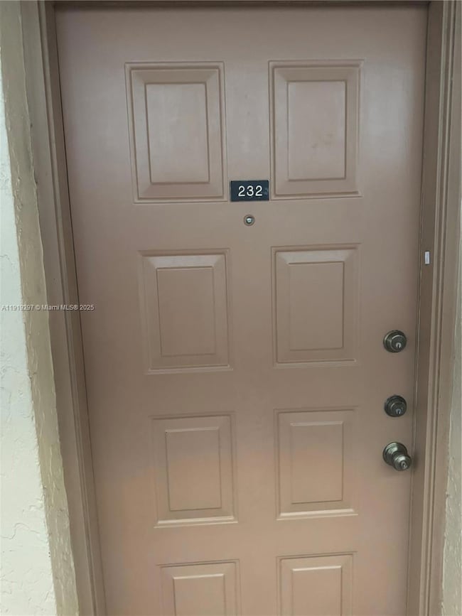 Country Lane Condominiums unit 232, Hialeah, FL 33015 - photo 2