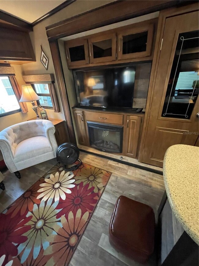 3175 NE 102nd Avenue Rd, Silver Springs, FL 34488 - photo 7