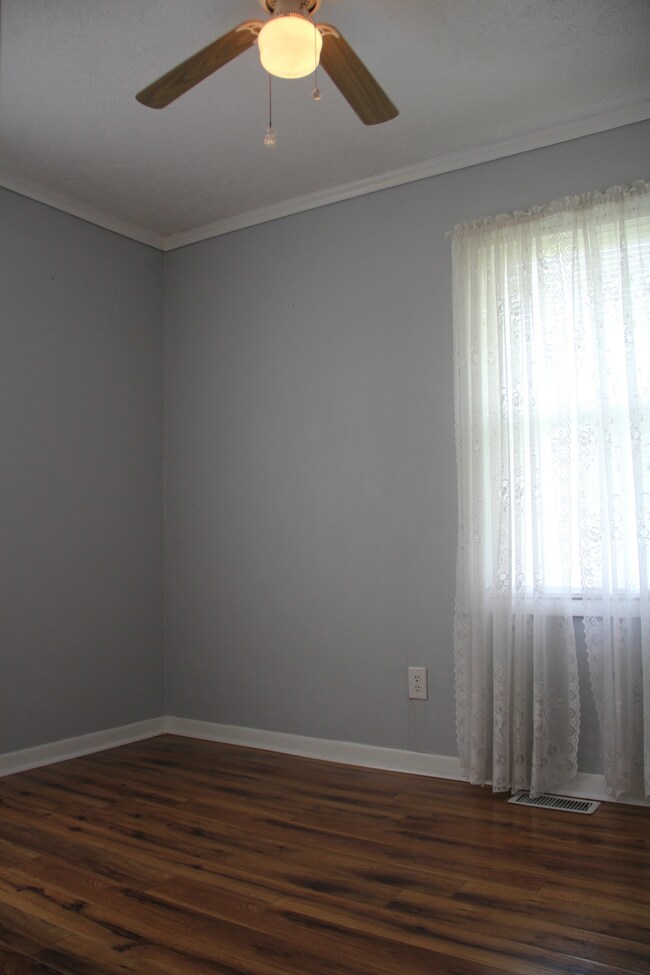 241 Sparta Ave, Doyle, TN 38559 - photo 6