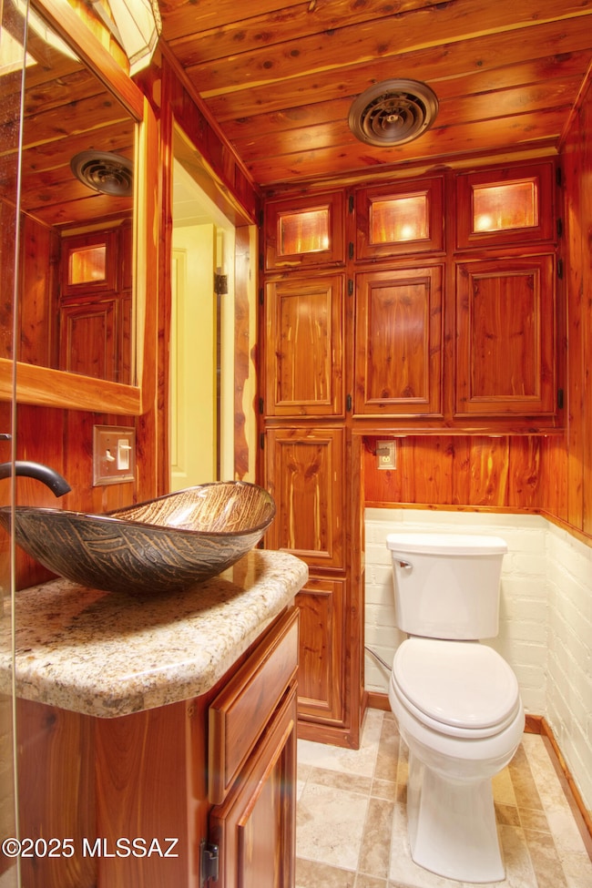 2nd bathroom