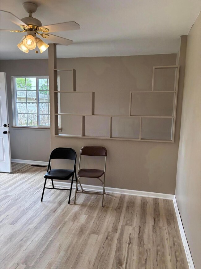 623 Colton Rd, Columbus, OH 43207 - photo 6