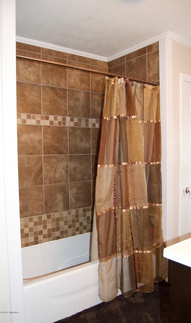 413 Anderson Dr, Wayland, MI 49348 - photo 6