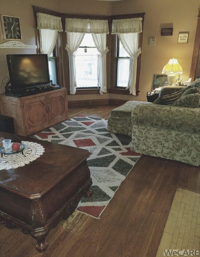 501 N Main St, Ada, OH 45810 - photo 2