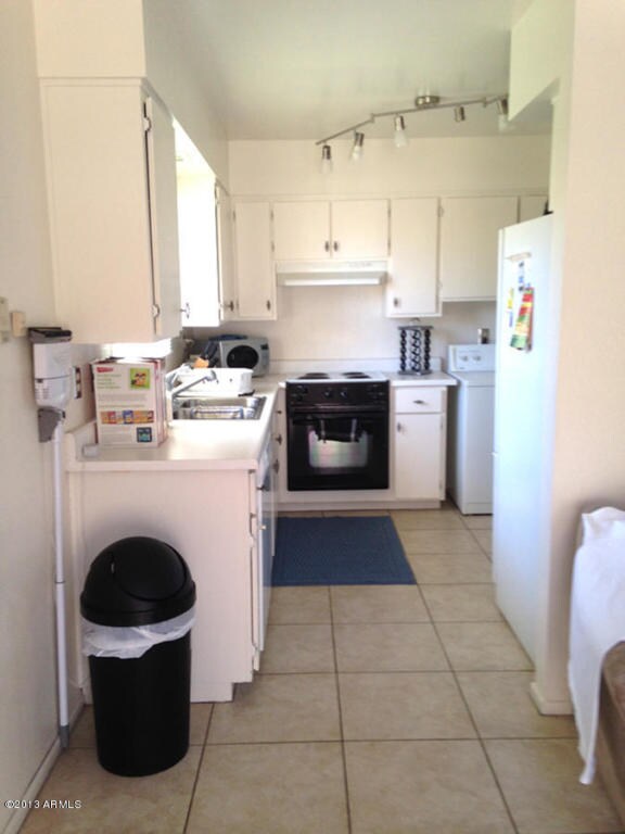 Kitchen 1