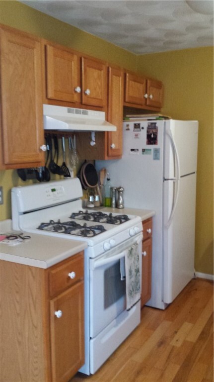 835 Sandy Ln unit 6, Warwick, RI 02889 - photo 5