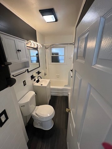 27 Douglas St unit 2, Uxbridge, MA 01569 - photo 4