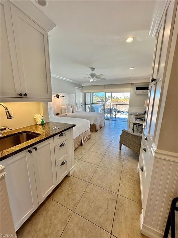 900 Broad Ave S unit 250, Naples, FL 34102 - photo 3