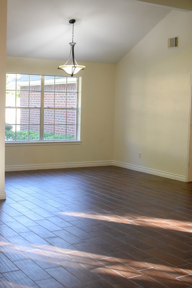 3409 Grennock Ave, Bay City, TX 77414 - photo 6