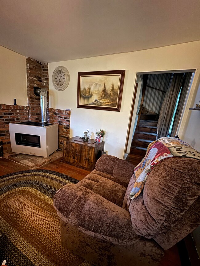 137 Prospect St, Bethlehem, NH 03574 - photo 7