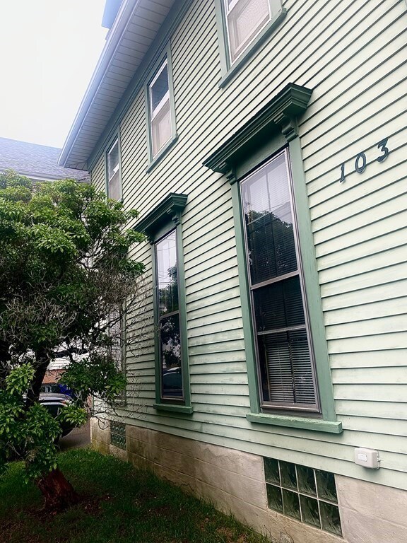103 Hanover St, Fall River, MA 02720 - photo 3