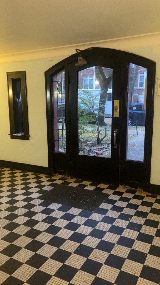 2233 E 70th Place unit 1, Chicago, IL 60649 - photo 4