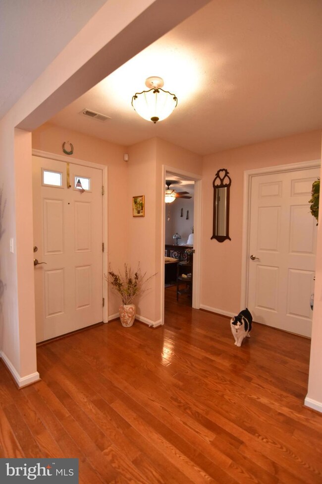 44186 Honeysuckle Ln, California, MD 20619 - photo 2