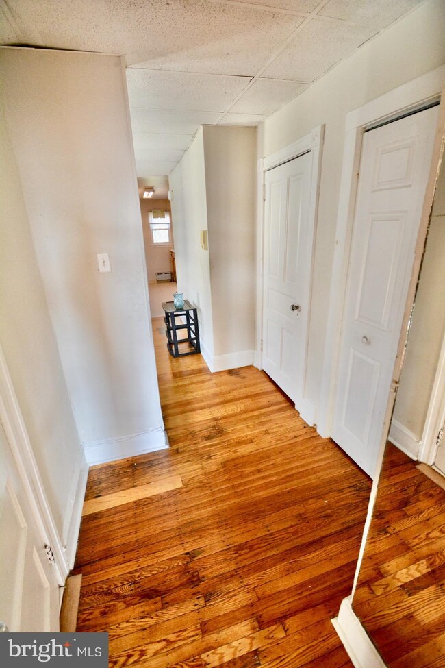 5231 Laurens St unit 3, Philadelphia, PA 19144 - photo 3