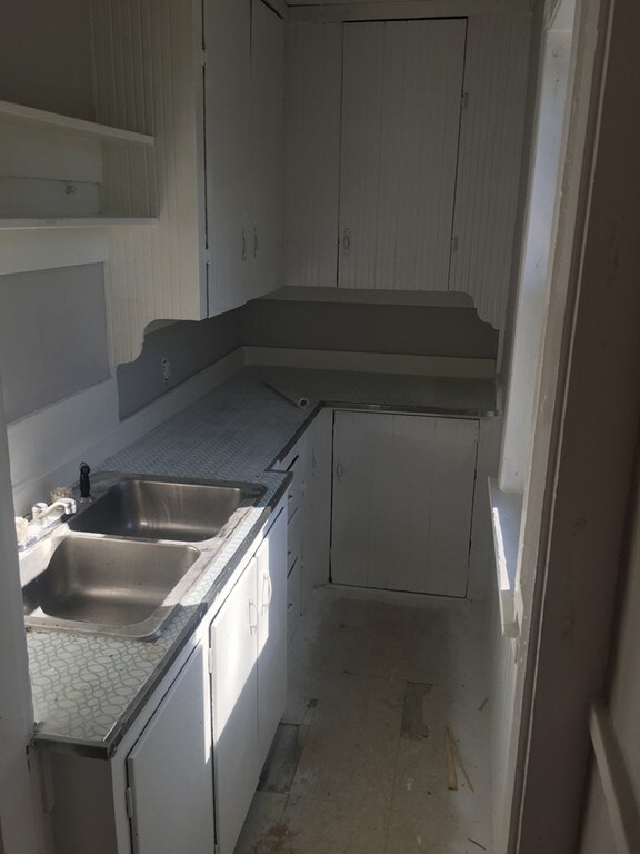 101 Phillips St unit 3, Methuen, MA 01844 - photo 2