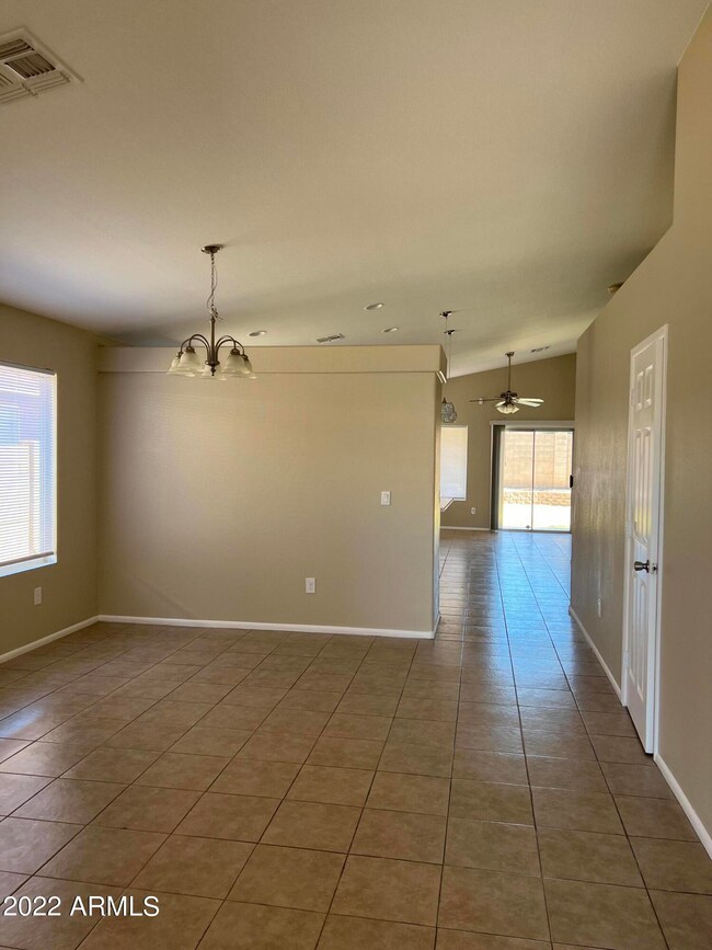 12411 N 41st Ave, Phoenix, AZ 85029 - photo 5