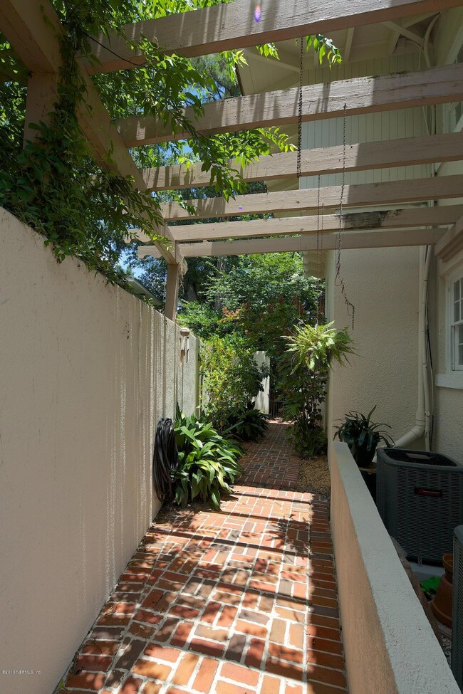 1520 Avondale Ave, Jacksonville, FL 32205 - photo 4