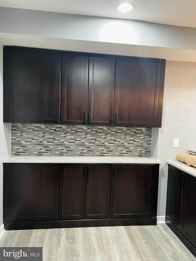 910 N Streeper St, Baltimore, MD 21205 - photo 4