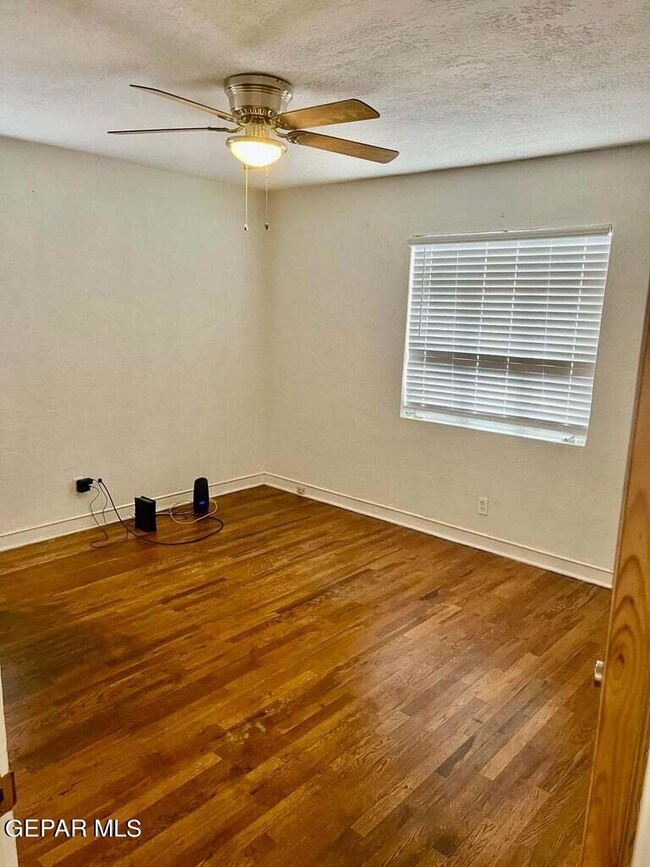 7713 Veracruz Ave, El Paso, TX 79915 - photo 7