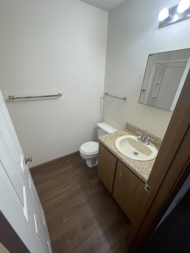 3527 Ivy Commons Dr unit 101, Raleigh, NC 27606 - photo 5