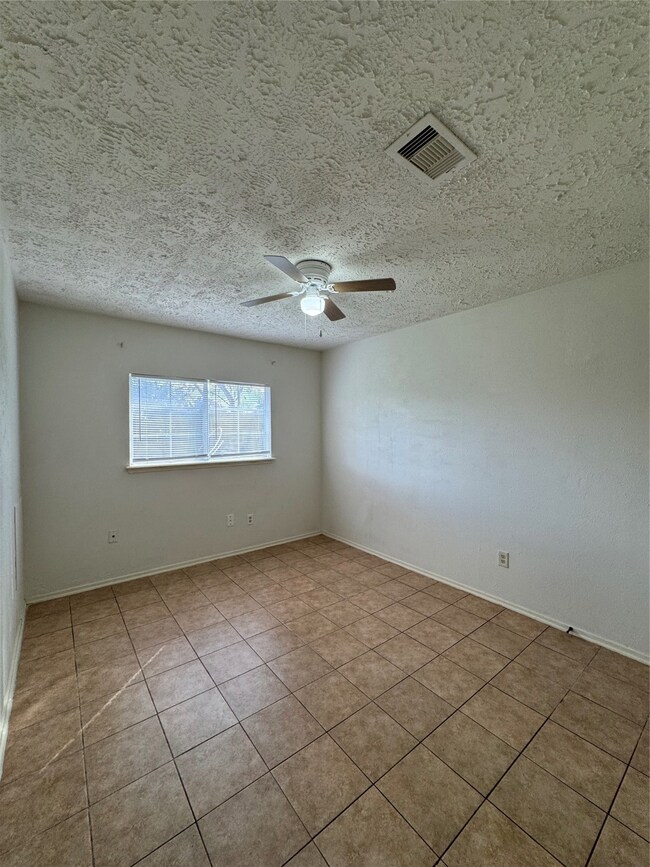 7105 Greenyard Dr, Houston, TX 77086 - photo 7