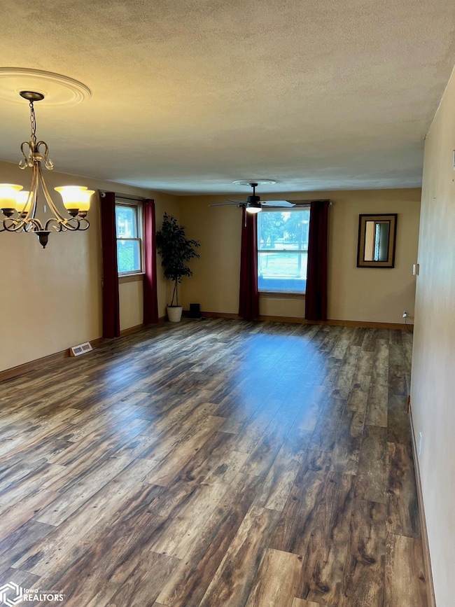 421 2nd Ave NE, Clarion, IA 50525 - photo 7