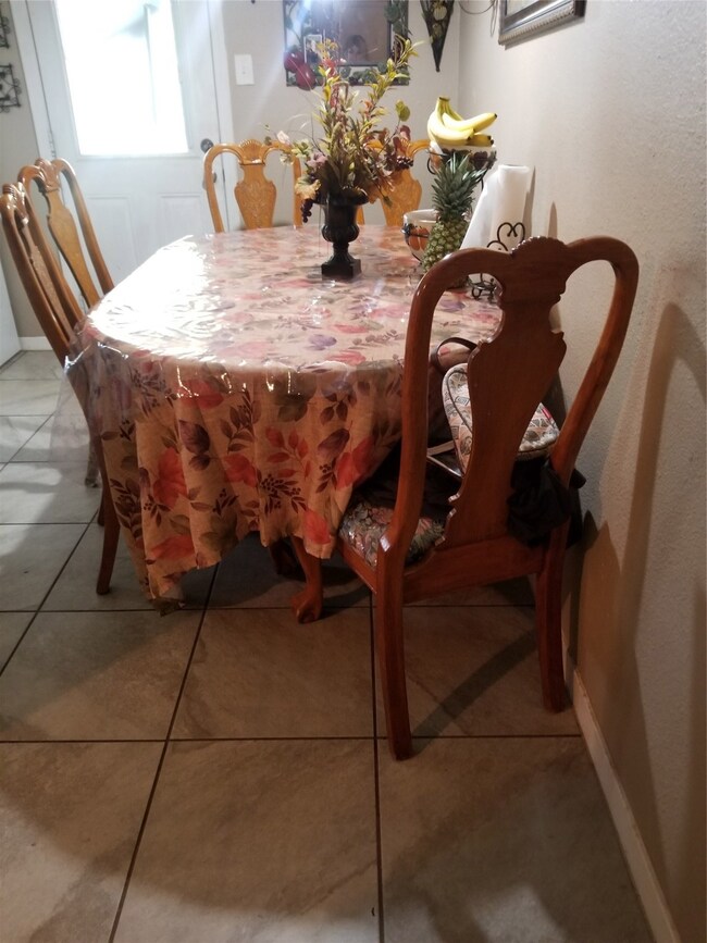 2215 Brea Crest St, Houston, TX 77093 - photo 5