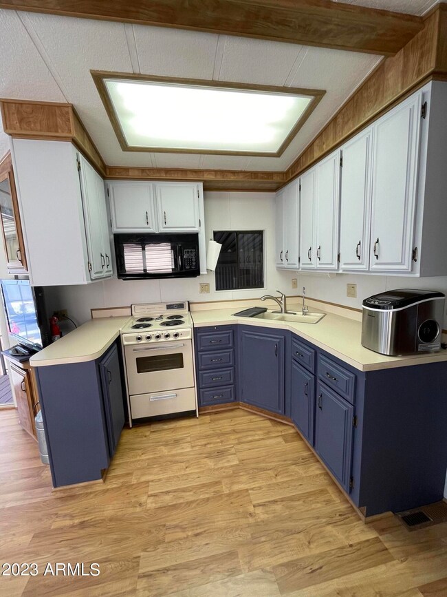 867E3F37-FF90-43AC-9B6A-3A0D847E81CD