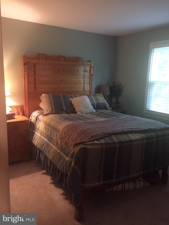 2613 Armada St, Herndon, VA 20171 - photo 5