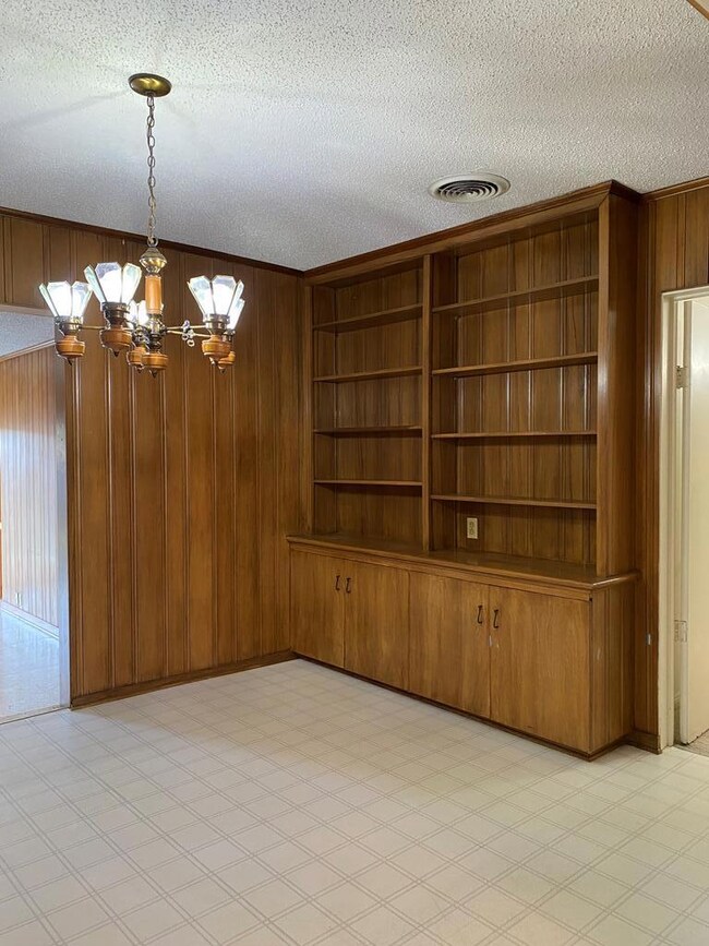 2917 Avenue L, Bay City, TX 77414 - photo 7