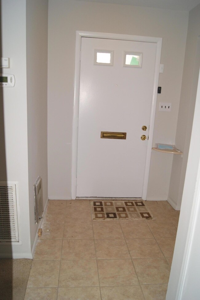 39 BLAKE CIRCLE (11)