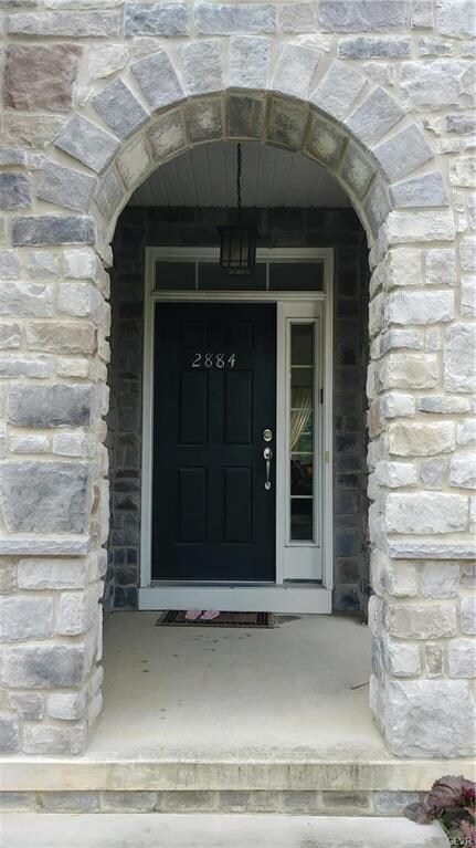 2884 Meadow Lane Dr, Easton, PA 18040 - photo 4