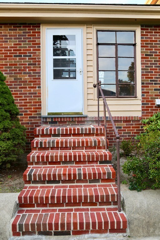 351 Lowell St, Wakefield, MA 01880 - photo 5