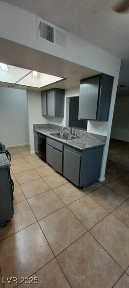 4570 Carriage Park Dr, Las Vegas, NV 89121 - photo 5