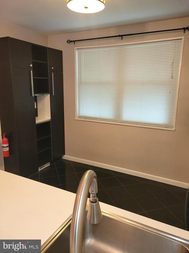 5154 8th St NE, Washington, DC 20011 - photo 4