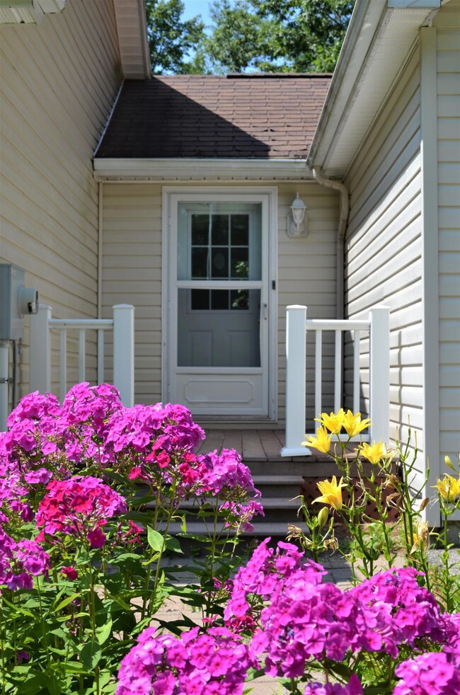 5 Porch leading to Mud Room