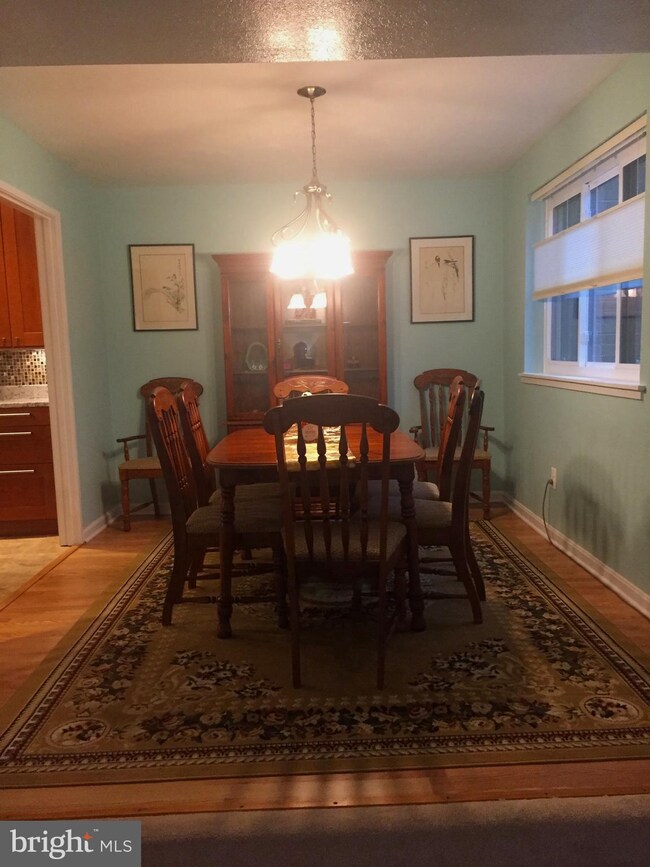 1648 Parkcrest Cir unit 100, Reston, VA 20190 - photo 7