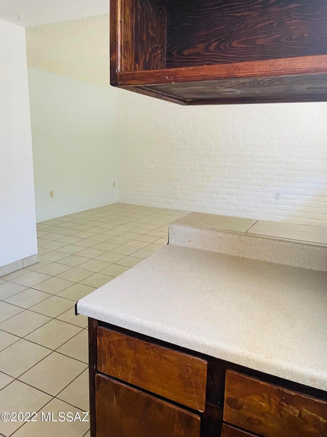 3836 N Park Ave, Tucson, AZ 85719 - photo 4