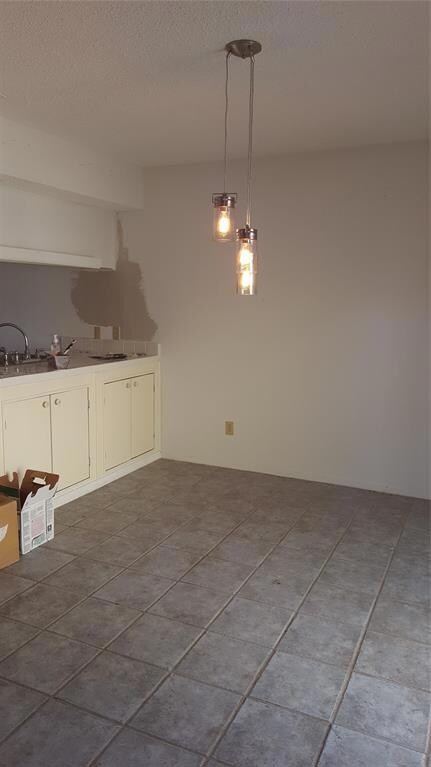 801 Shady Glen Ln, Bedford, TX 76021 - photo 4