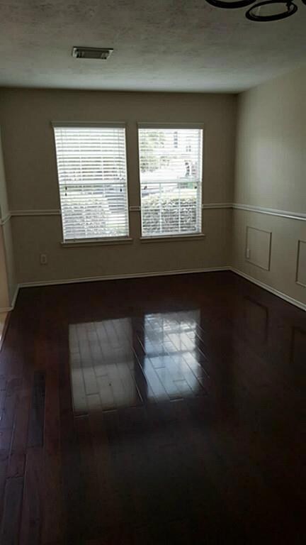 9239 Canady Park Ln, Houston, TX 77075 - photo 5