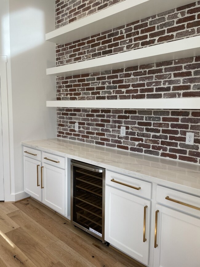 510 E 28th St, Houston, TX 77008 - photo 4