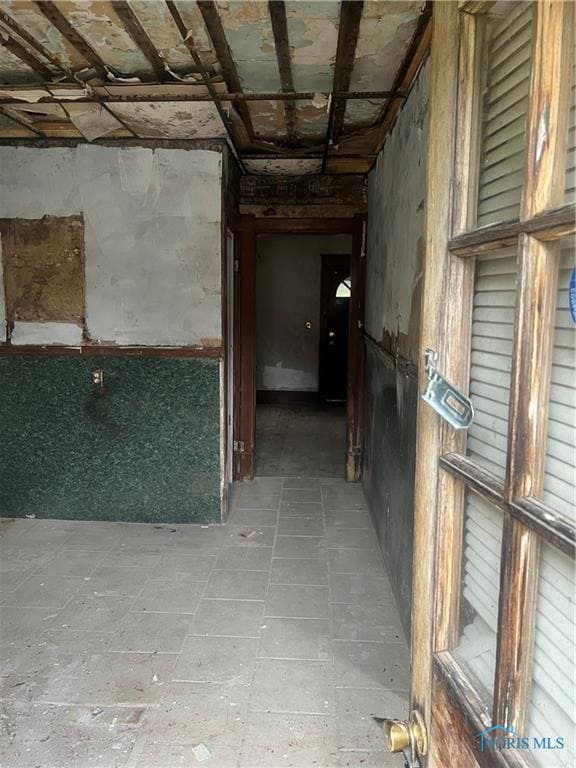 644 Nicholas St, Toledo, OH 43609 - photo 4