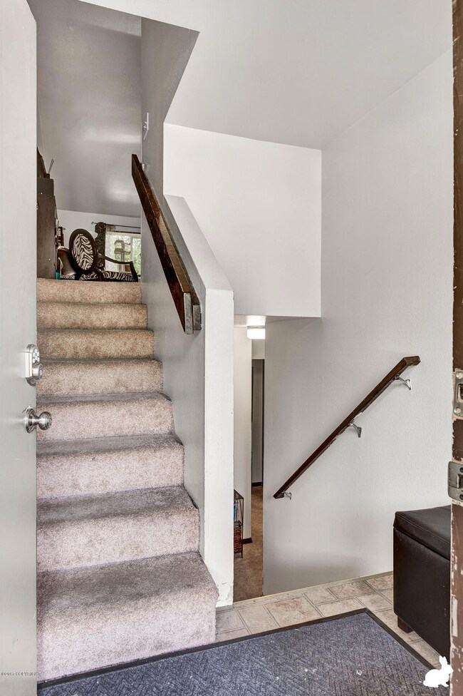 4_EntryStairway