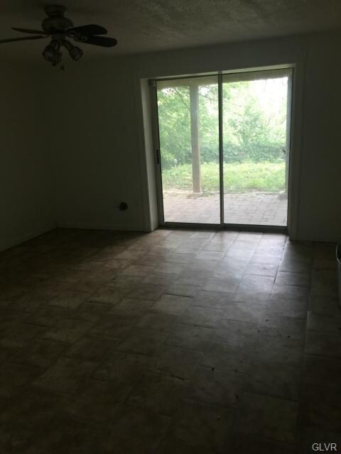 33 Armour Ct, Allentown, PA 18103 - photo 6