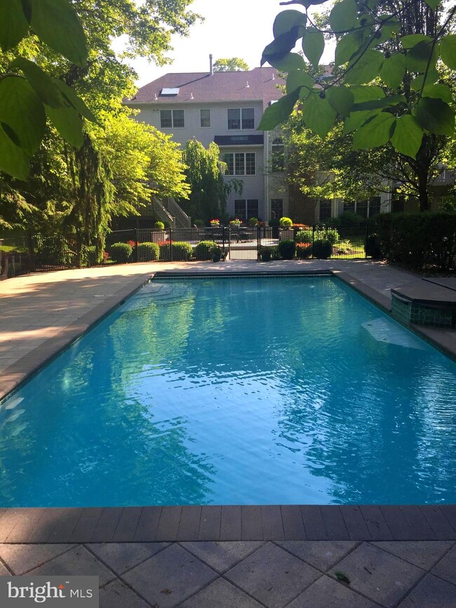 26 Newport Dr, Princeton Junction, NJ 08550 - photo 4