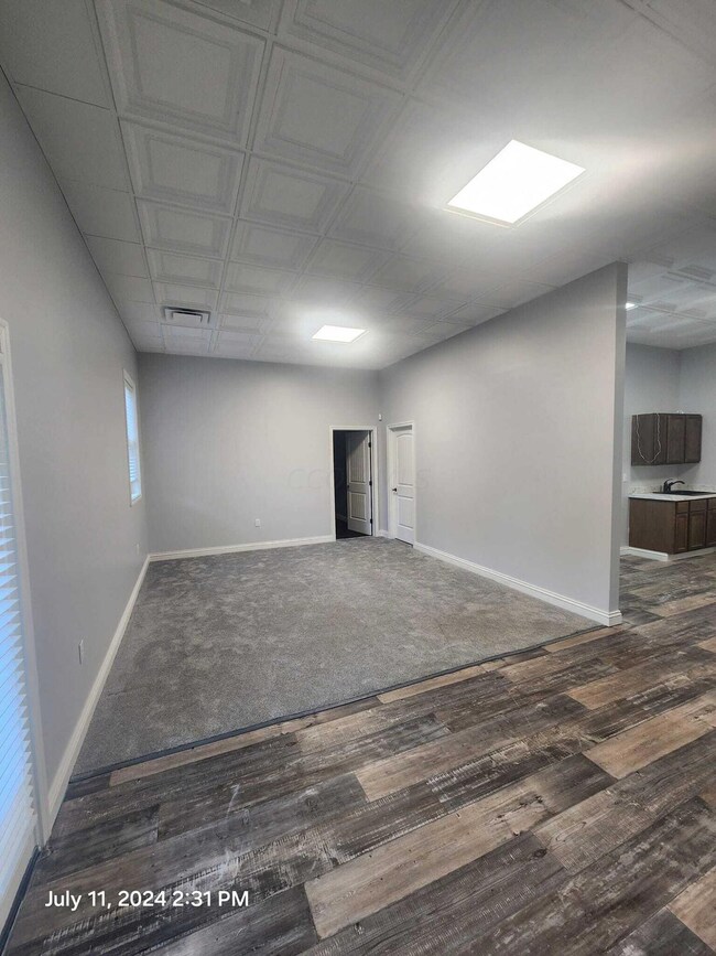 796 Edgehill Dr, Logan, OH 43138 - photo 2