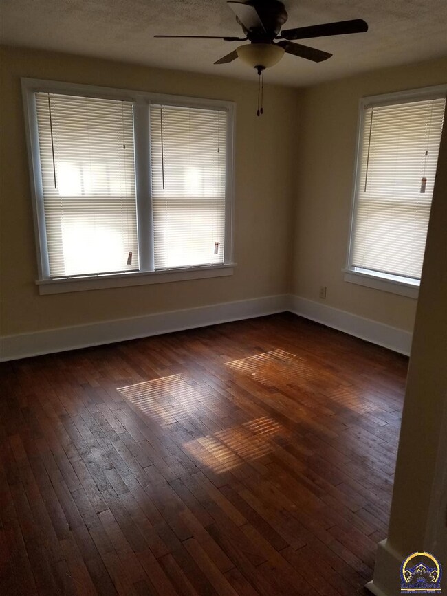 1237 SW High Ave, Topeka, KS 66604 - photo 5