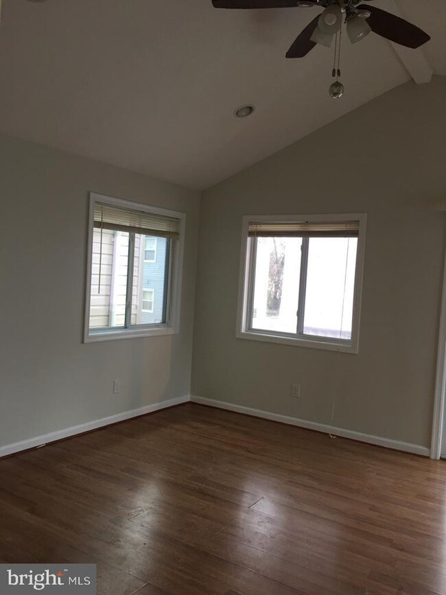 627 Glynlee Ct, Reisterstown, MD 21136 - photo 2