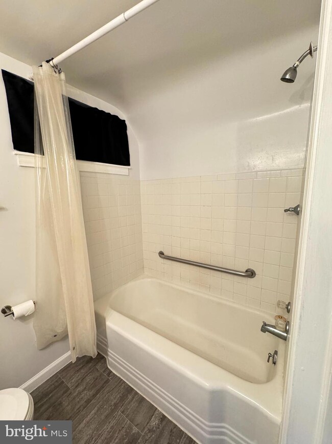 3572 Juneway, Baltimore, MD 21213 - photo 5