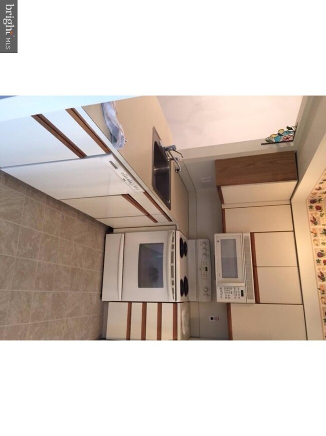 370A Delancey Place unit A, Mount Laurel, NJ 08054 - photo 4