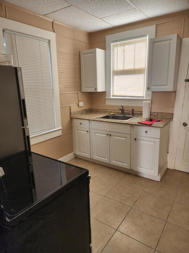 346 Forrest Ave, Cocoa, FL 32922 - photo 6